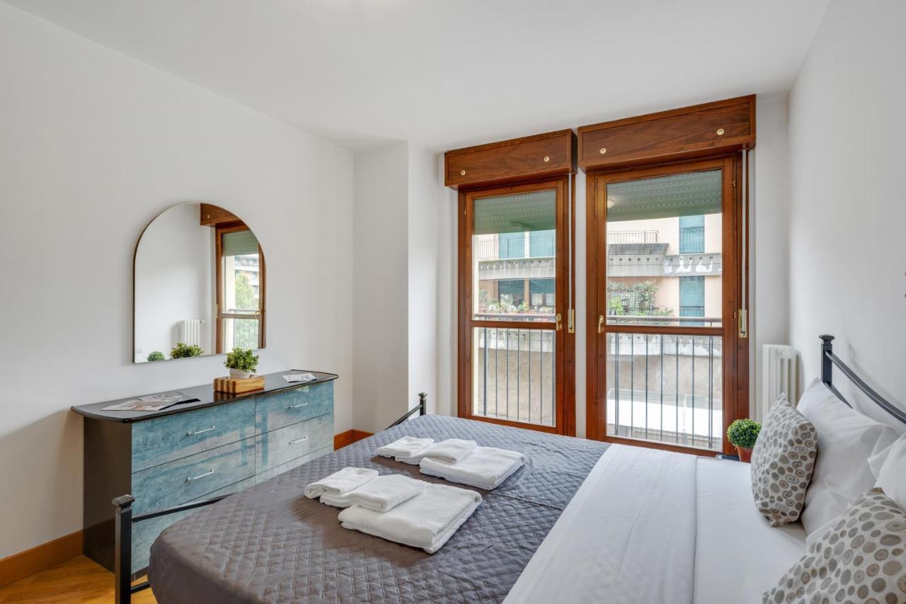 Il Broletto Apartment - Affitti Brevi Italia เลคโค ภายนอก รูปภาพ