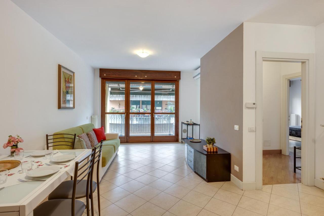 Il Broletto Apartment - Affitti Brevi Italia เลคโค ภายนอก รูปภาพ