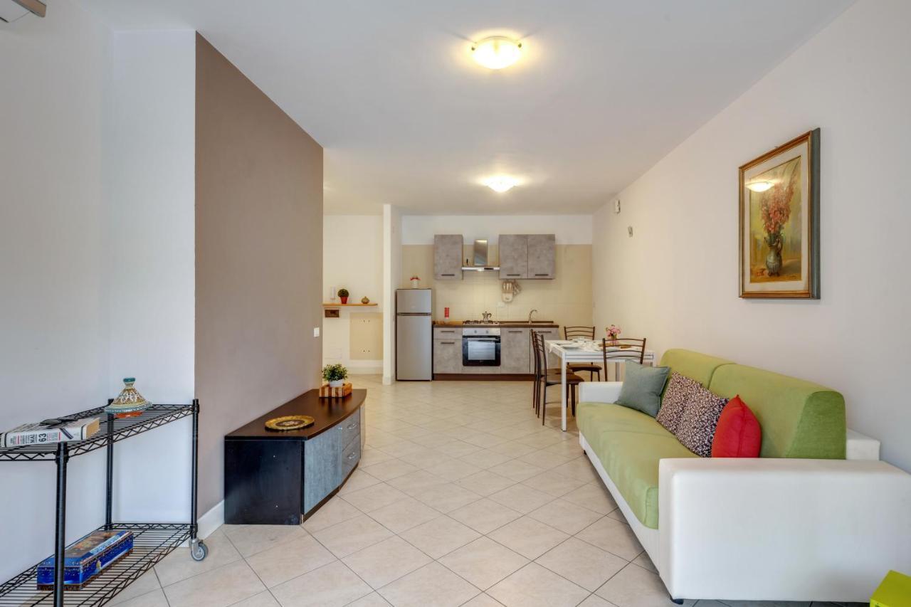 Il Broletto Apartment - Affitti Brevi Italia เลคโค ภายนอก รูปภาพ