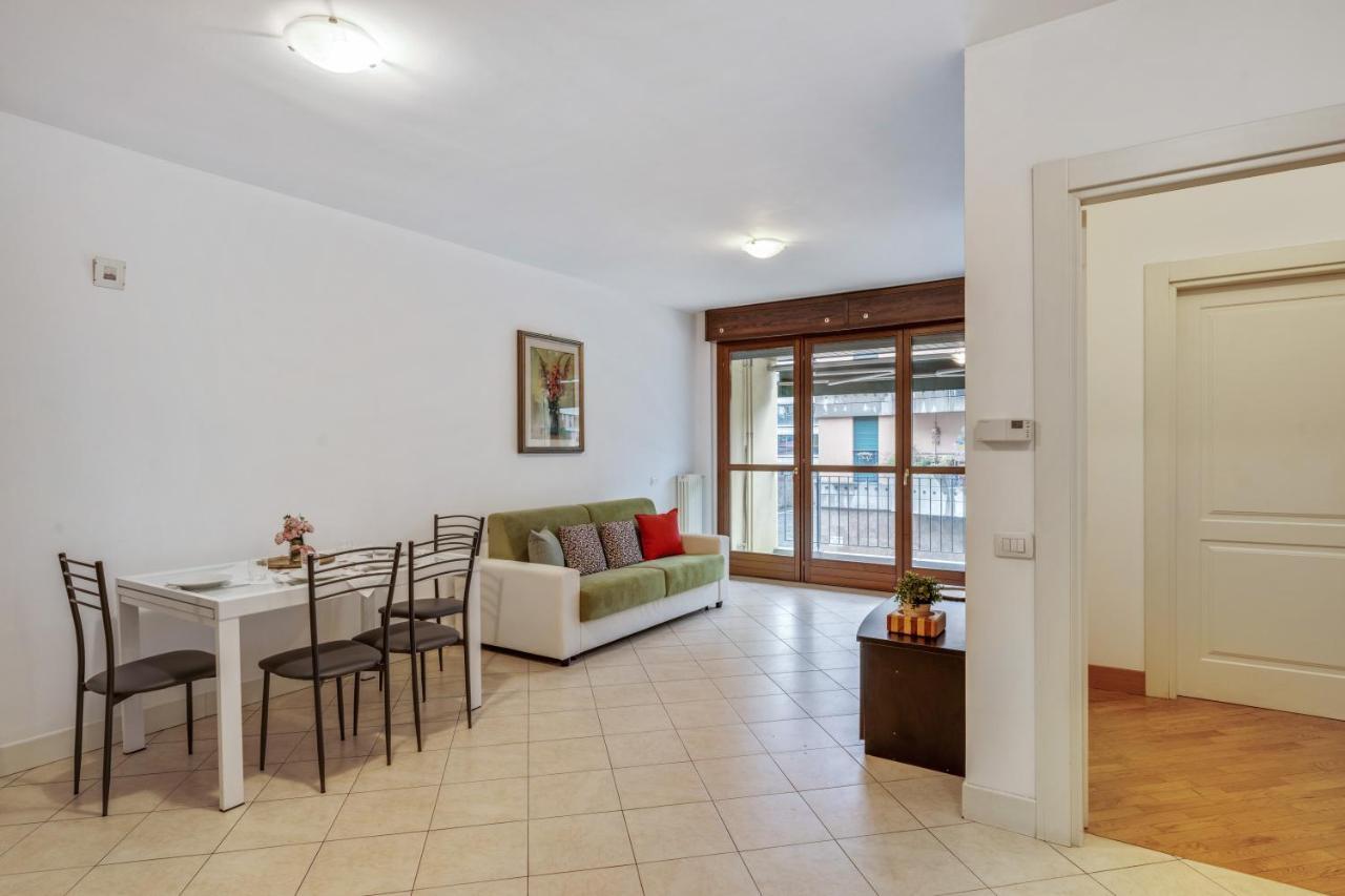 Il Broletto Apartment - Affitti Brevi Italia เลคโค ภายนอก รูปภาพ