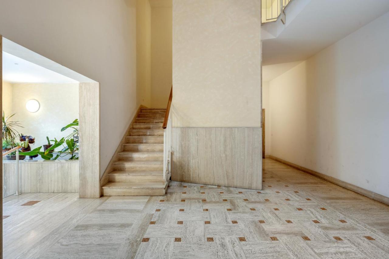 Il Broletto Apartment - Affitti Brevi Italia เลคโค ภายนอก รูปภาพ